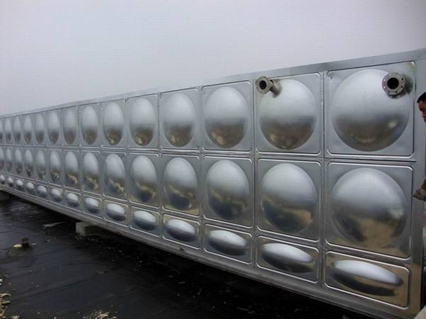 100立方不銹鋼水箱，深圳工地施工中|宏量水箱